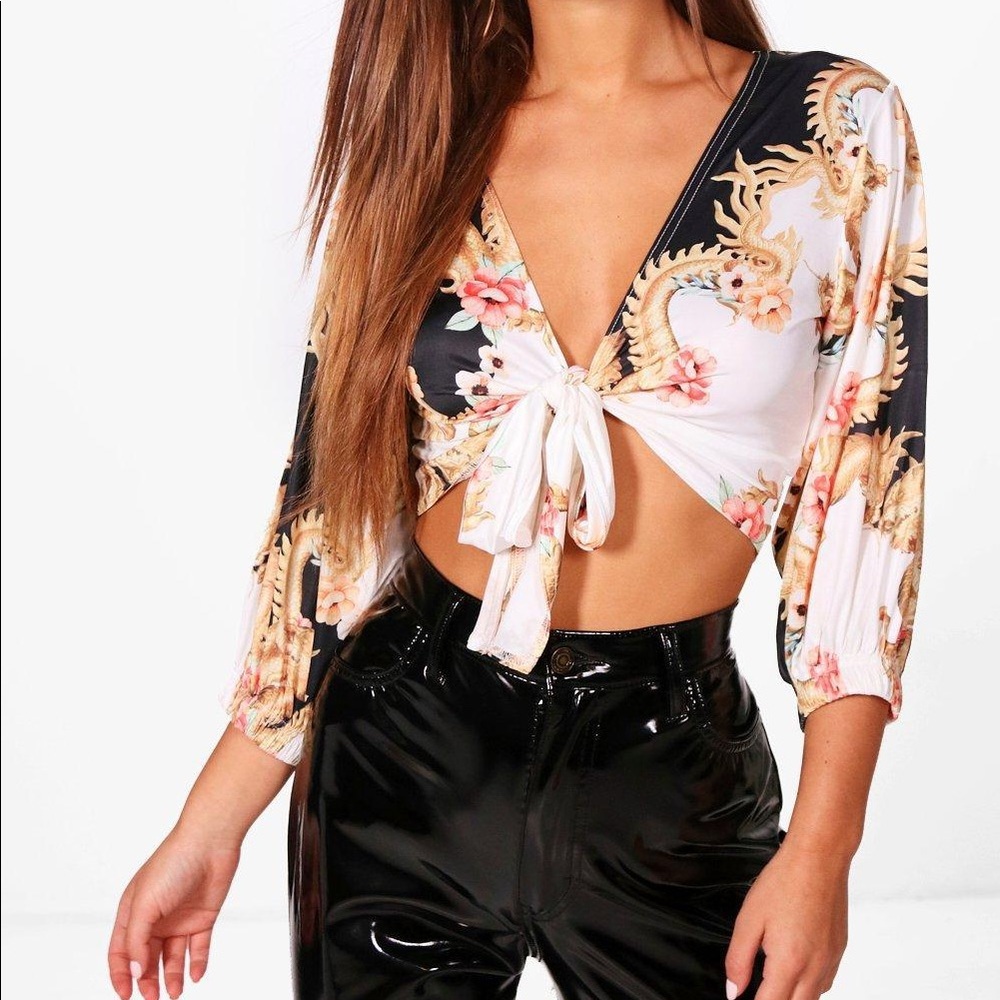 Print Wrap Crop Top🐉